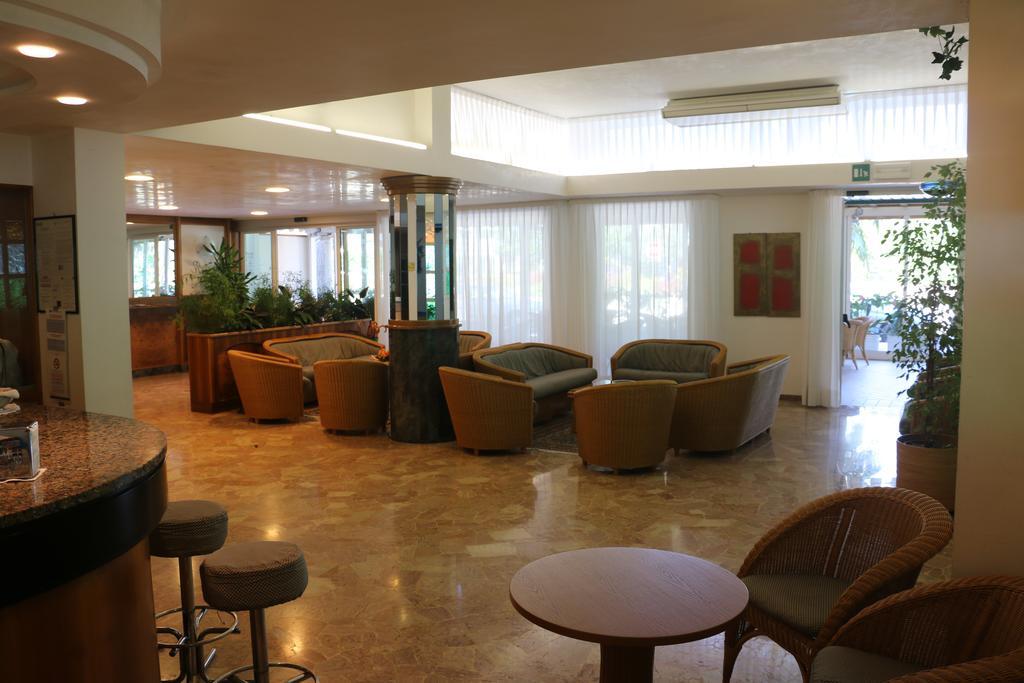 Hotel Smeraldo Lignano Sabbiadoro Eksteriør billede