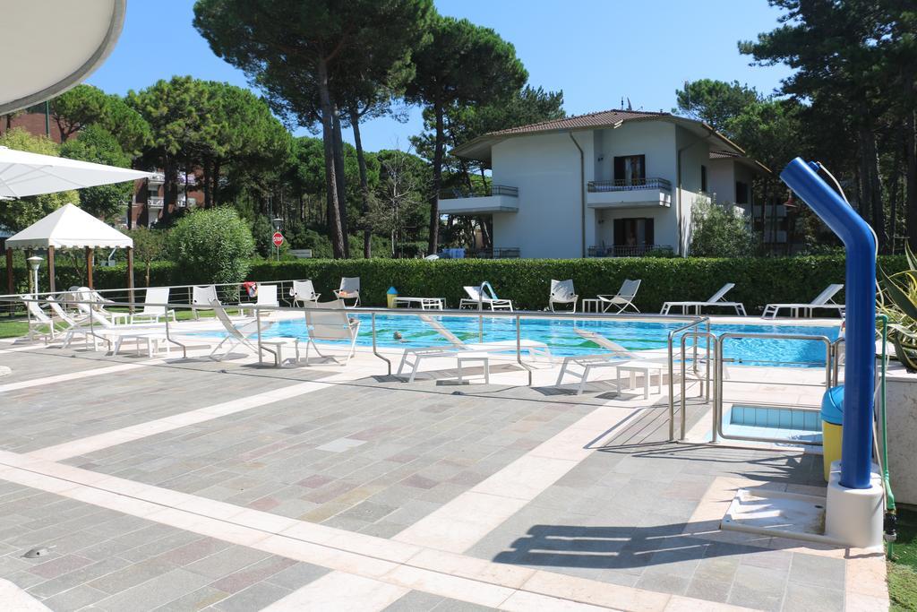 Hotel Smeraldo Lignano Sabbiadoro Eksteriør billede