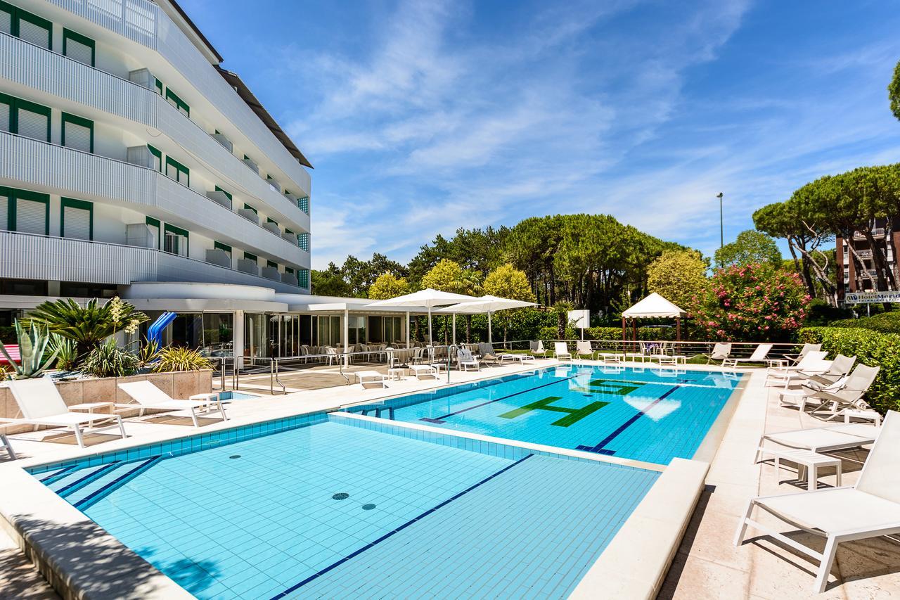 Hotel Smeraldo Lignano Sabbiadoro Eksteriør billede